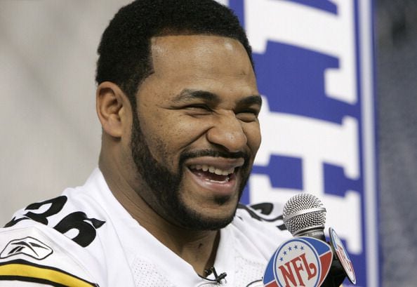 Hall of Fame RB Jerome Bettis earns college degree 28 years after