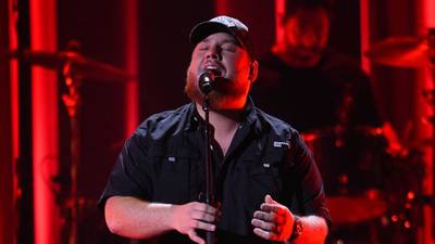 Luke Combs has a longtime attachment to Tracy Chapman's "Fast Car"
