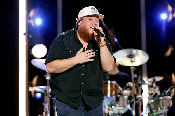 Luke Combs approves of the use of A.I. in new Randy Travis song: “It sounds incredible”